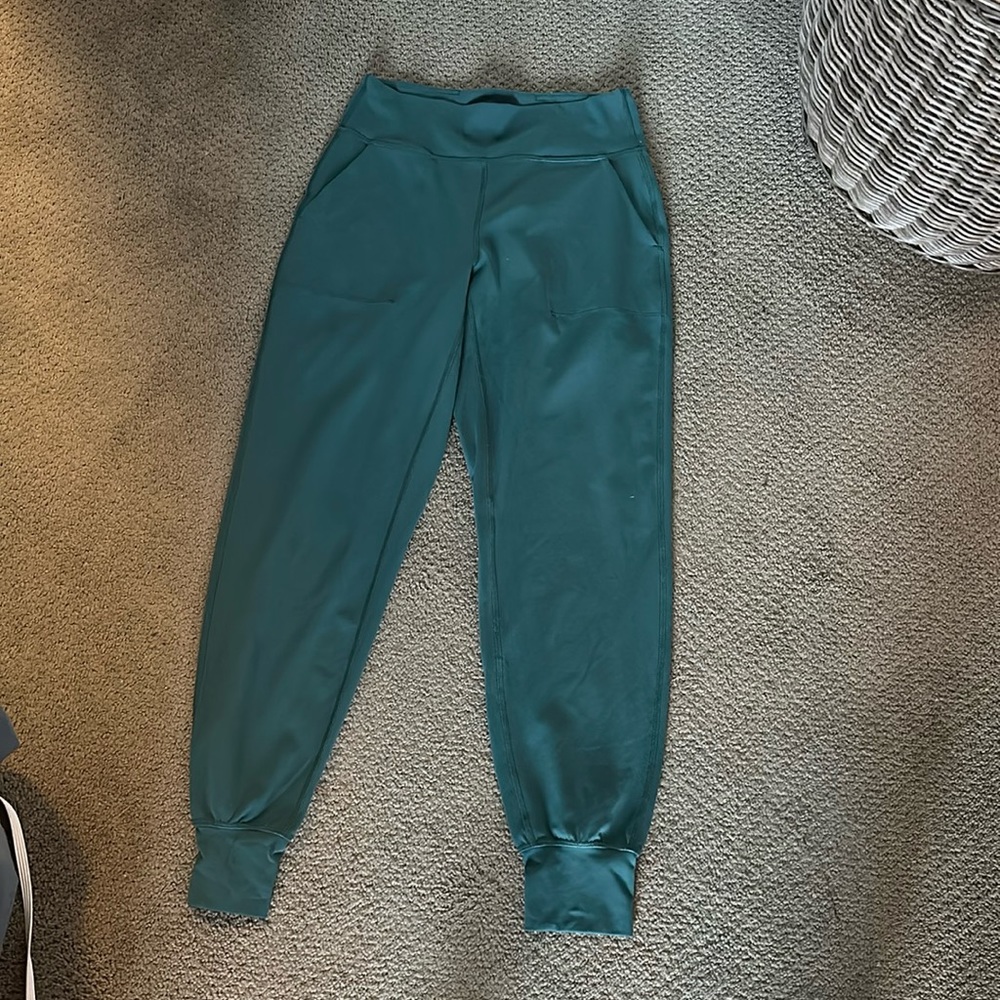 Lululemon High-Rise Align Jogger (Full Length) size 8
